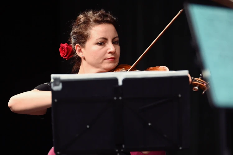 Струнен Квартет ФРОШ | Мигел Трапага Санчес – китара  4